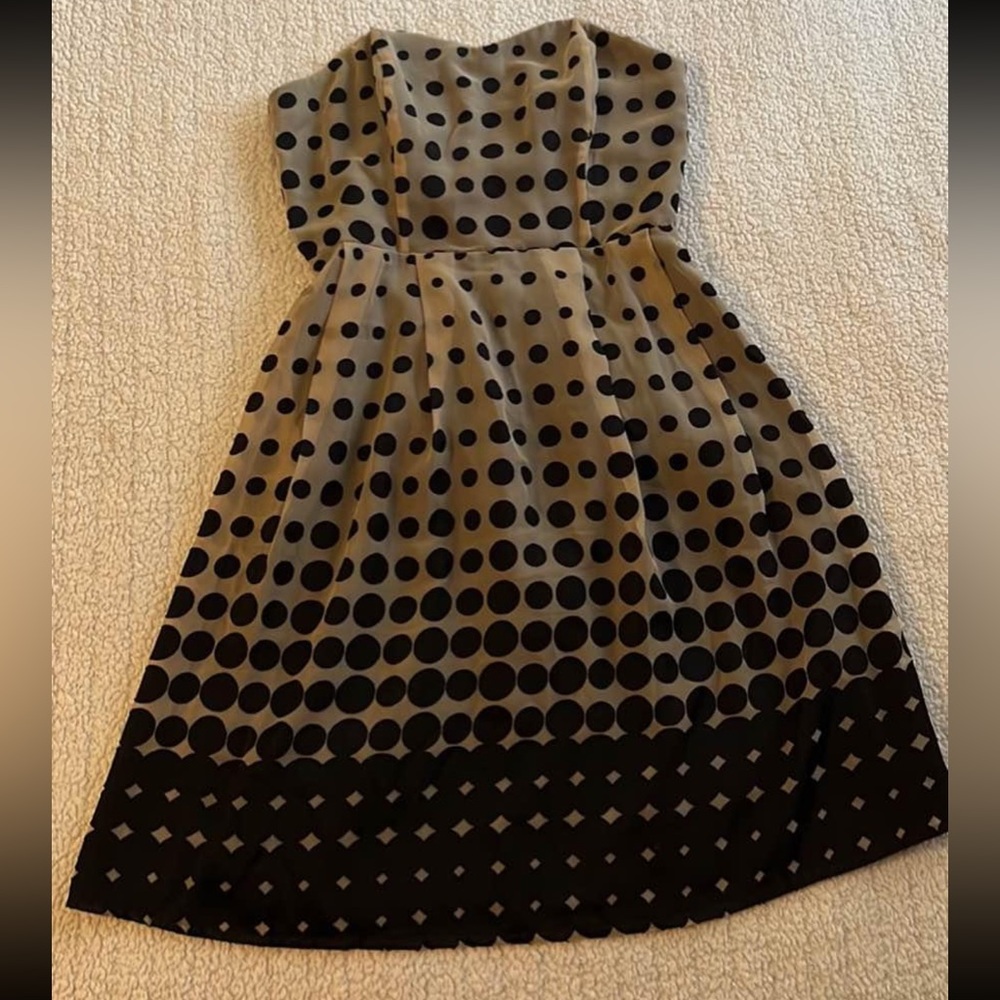 Strapless size 4 dress 🌟 (free with purchase)